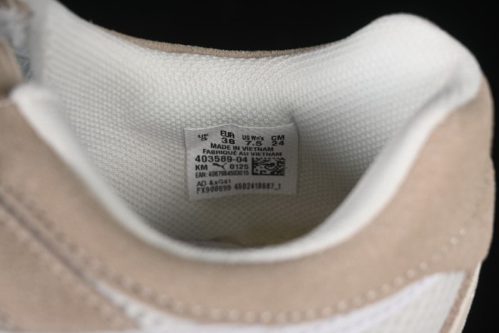 Puma Speedcat Lifestyle Low-Top Sneakers for Racing Enthusiasts - 403589-04