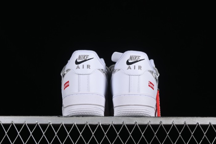 Nike Supreme x Air Force 1'07 Low  Box Logo  Camouflage Print Casual Sneakers - UP1658-595 1