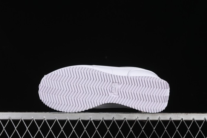 Nike Classic Cortez Leather Retro Running Shoes - FB6877-100