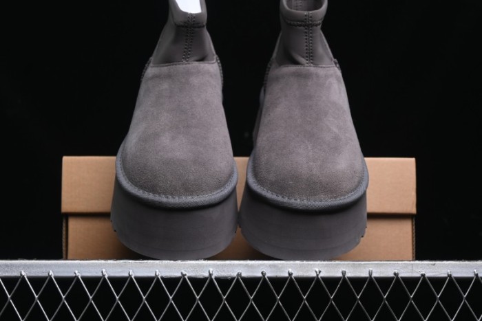 UGG Dakota 5CM Classic Wool Snow Boots with TREADLITE Outsole - 1168170