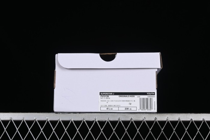 Adidas Superstar FV3139 Casual Sneakers with Shell Toe - FV3139 1