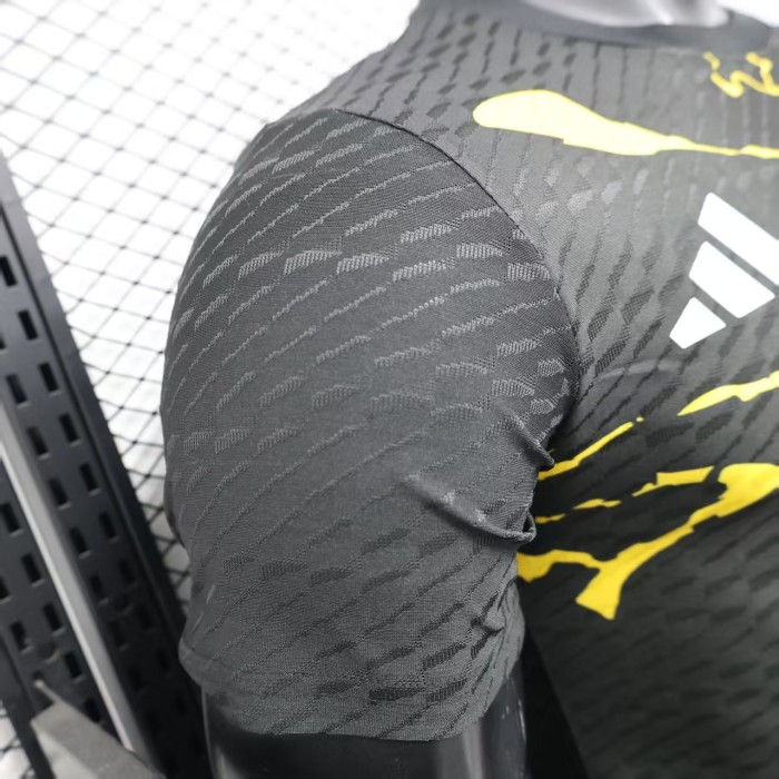 Player Version 25/26 Real Madrid Special Edition Black with Comic Superhero and Golden Lightning Pattern Jersey