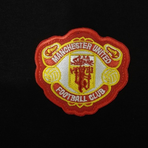 25/26 Manchester United Retro Embroidered Logo Hoodie 9 Colors