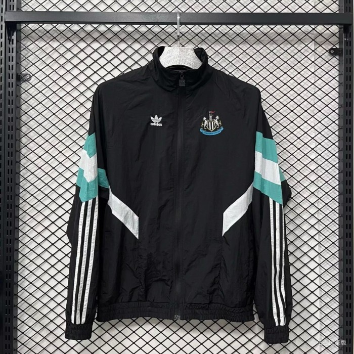 25/26 Newcastle United Black Full Zipper Windbreaker