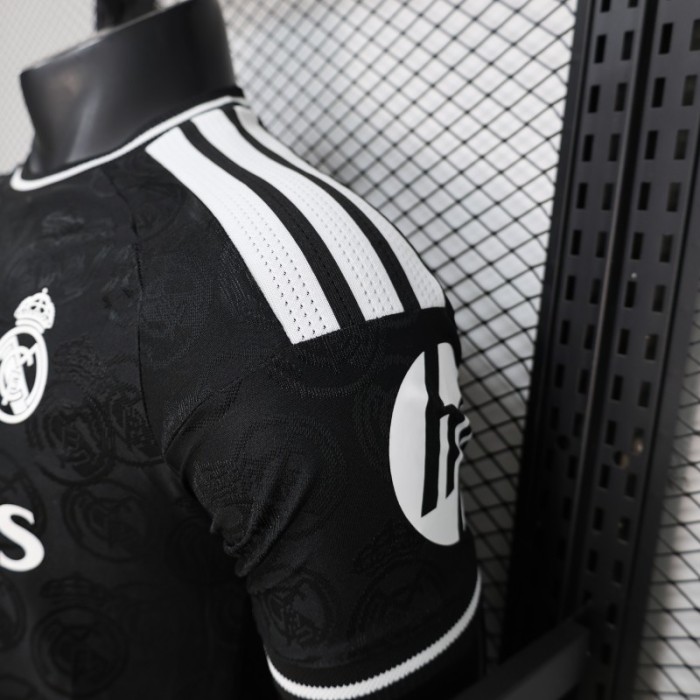 25/26 Player Version Real Madrid Black with Subtle Crest Pattern Jersey