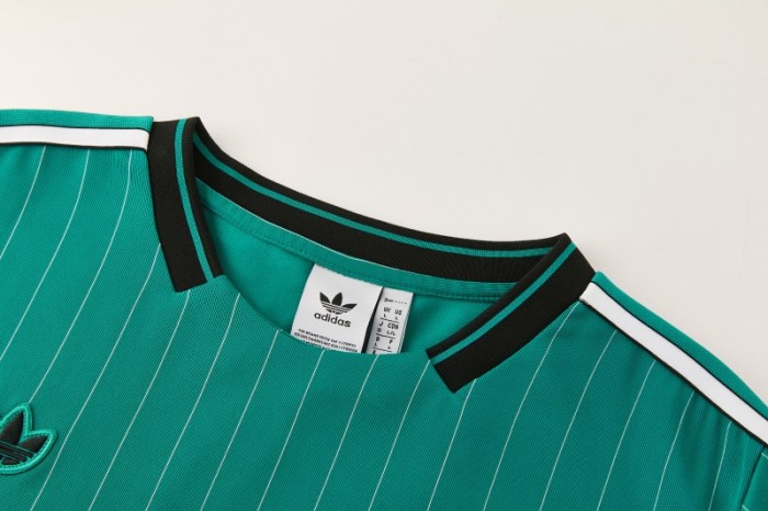 26/27 Liverpool   Green Pinstripe  Short Sleeve+Soccer Shorts