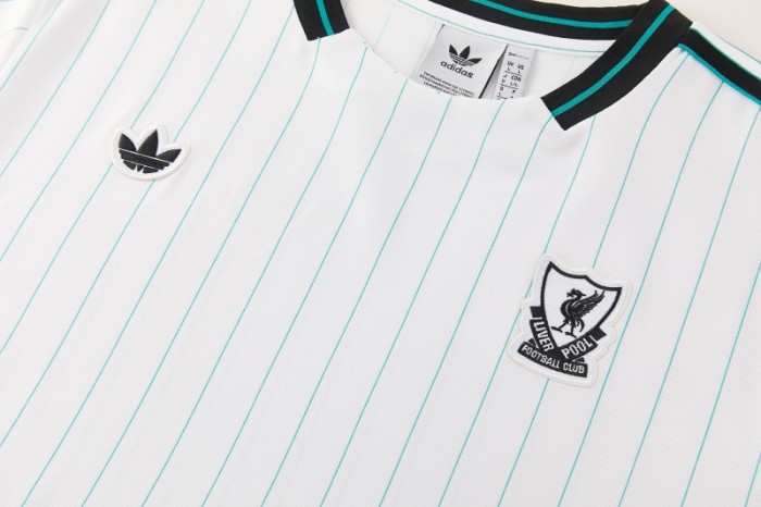 26/27  Liverpool White Short Sleeve+Soccer Shorts