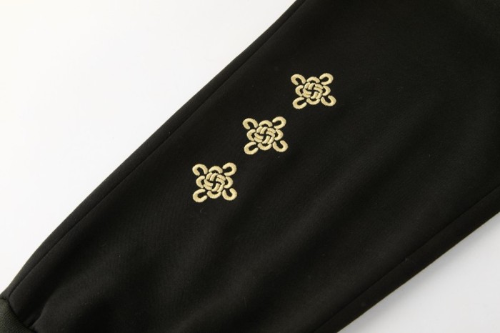 26/27 Manchester United Black Pullover Hooded Tracksuit + Long Pants