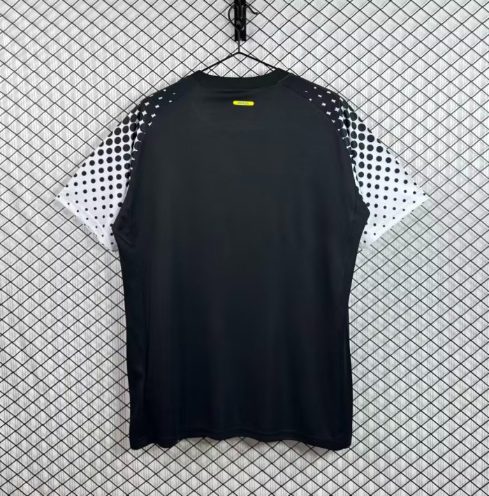 Retro 2010 Brazil Black Goalkeeper Jersey
