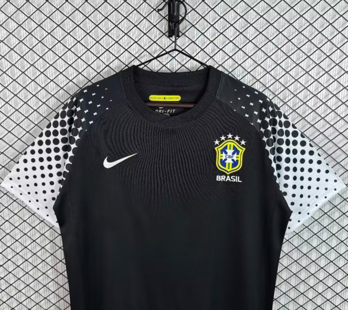 Retro 2010 Brazil Black Goalkeeper Jersey