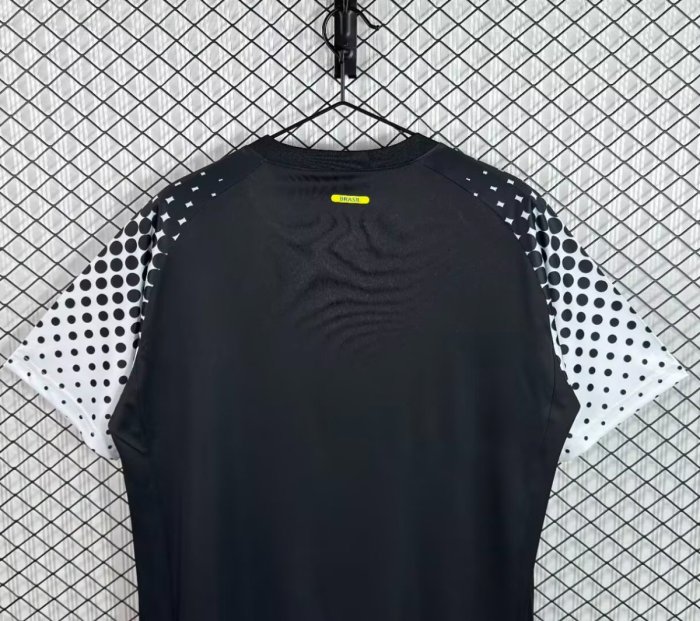 Retro 2010 Brazil Black Goalkeeper Jersey