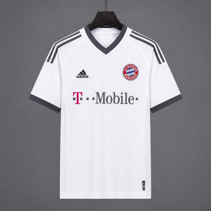 Retro 02/04 Bayern Munchen Away White Jersey