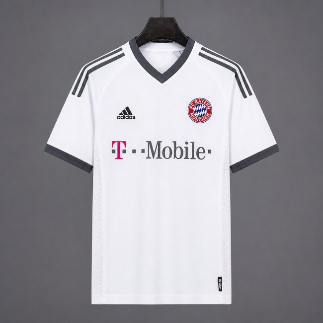 Retro 02/04 Bayern Munchen Away White Jersey