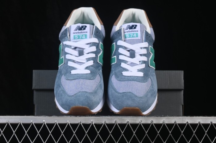 New Balance 574 Classic Retro Running Shoes with Suede and Mesh Upper - ML574PIA