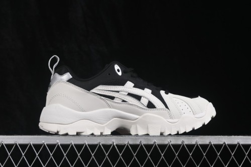 Asics Gel-Truck Hiking Shoes with Comfort Fit and Durable Grip - 1203A485-002