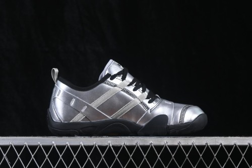 New Balance MT10 Series Barefoot-Inspired Lifestyle Shoes with Vibram Outsole - MT10O8SW