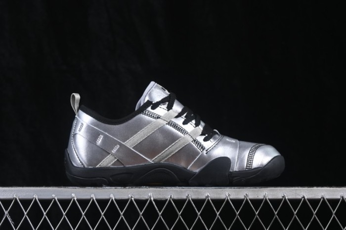 New Balance MT10 Series Barefoot-Inspired Lifestyle Shoes with Vibram Outsole - MT10O8SW