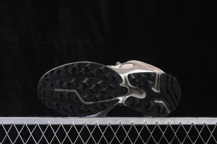 Salomon XT-Whisper Trail Running Shoes with Sensifit Technology and Contagrip Outsole - 479959-23
