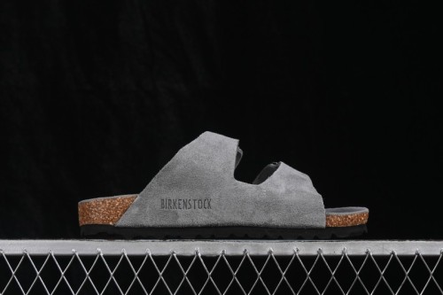 Birkenstock Classic Sandals with Soft Leather and Wool Lining - 1009527