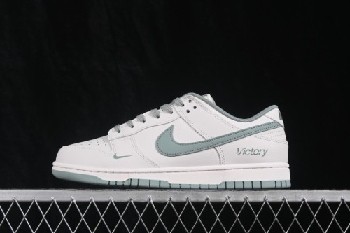 Nike SB Dunk Low Skateboarding Shoes with Cushioned Collar - WG0320-142