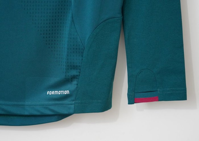 26/27 Real Madrid CF Teal & Pink Quarter-Zip Training Top
