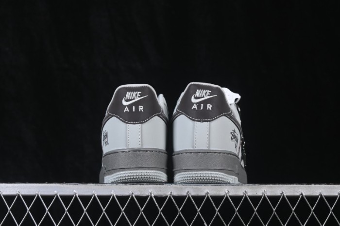Nike Air Force 1 '07 Low Low-Top Casual Sneakers - RJ1988-007