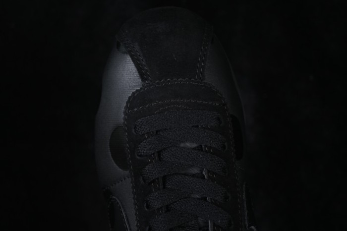 Nike Classic Cortez Leather Retro Running Shoes - IR1332-002