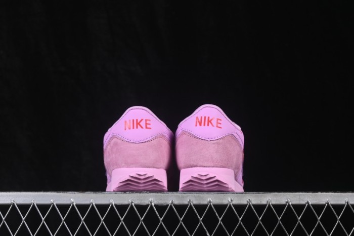 Nike Classic Cortez Leather Retro Running Shoes - IR1332-500
