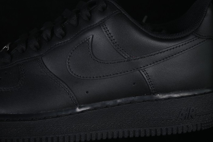 Nike Air Force 1 '07 Low All-White Leather Casual Sneakers - CW2288-001
