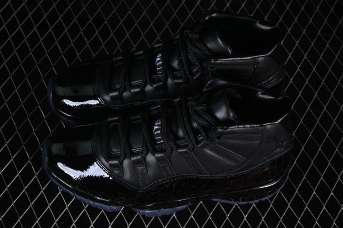 Comme des Garçons x Nike Air Jordan 11 Black - IV7639-001