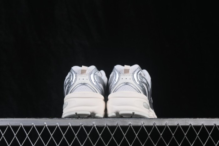 New Balance NB530 Retro Running Shoes for Everyday Wear - U5303IR