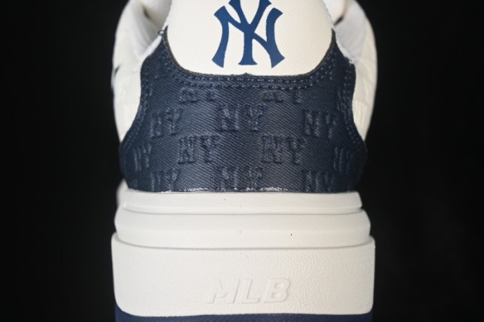 MLB Chunky Curve Liner New York Yankees Thick Sole Casual Running Shoes - 3ASXM066N50NYS