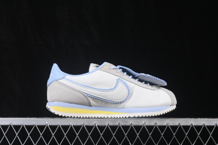Nike Classic Cortez Leather Retro Running Shoes - IW6363-117