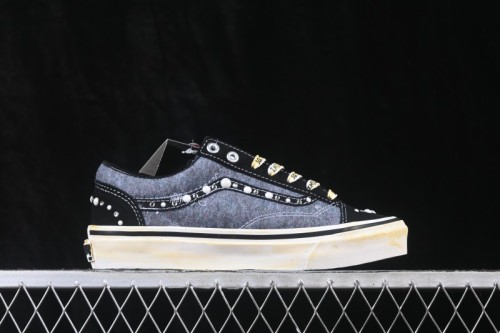 Vans Old Skool 36 Low Top Skate Shoes - VN000DC0FNG
