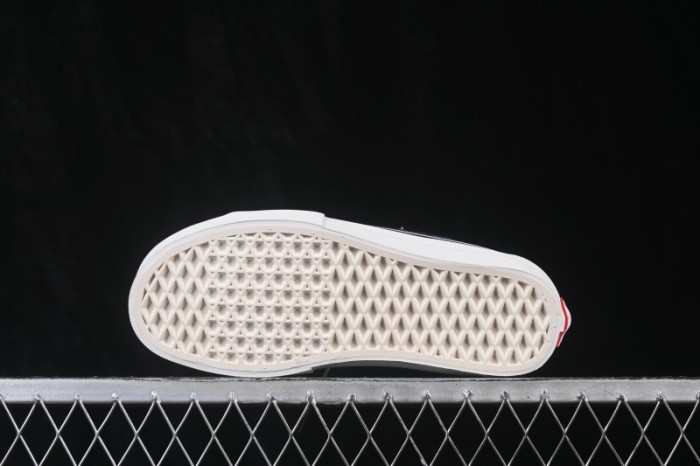 Vans Sk8-Mid Mid-Top Skate Shoes - VN0A347UVGD