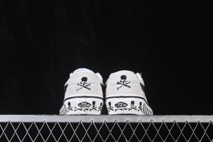 Vans Skate Sk8-Low Retro Casual Low-Top Skate Shoes - VN000CZU50K