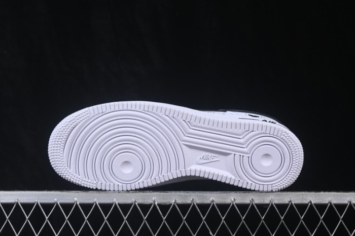 Nike Air Force 1 '07 Low Casual Skateboarding Shoes with Full-Length Air Cushion - CW2288-111