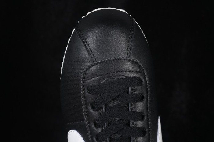 Nike Classic Cortez Leather Retro Running Shoes - IV5675-001