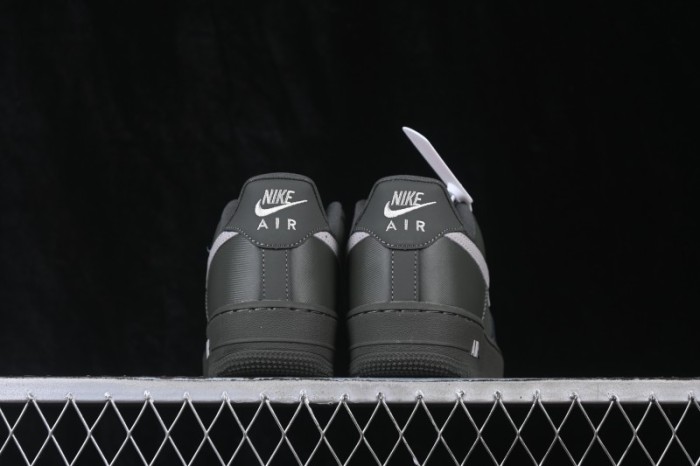 Nike Air Force 1 '07 Low Low-Top Casual Sneakers with Full-Length Air Cushion - IV5732-001