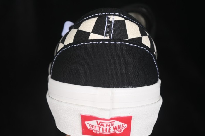Vans Slip-On Classic Checkerboard Unisex Skate Shoes - VN0A3J9FPZT