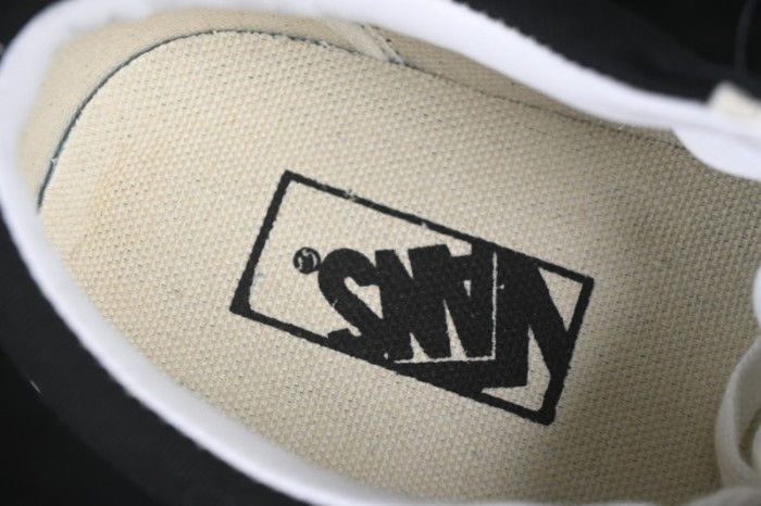 Vans Old Skool Dx Low Top Casual Skate Shoes - VN0A38G2PXC