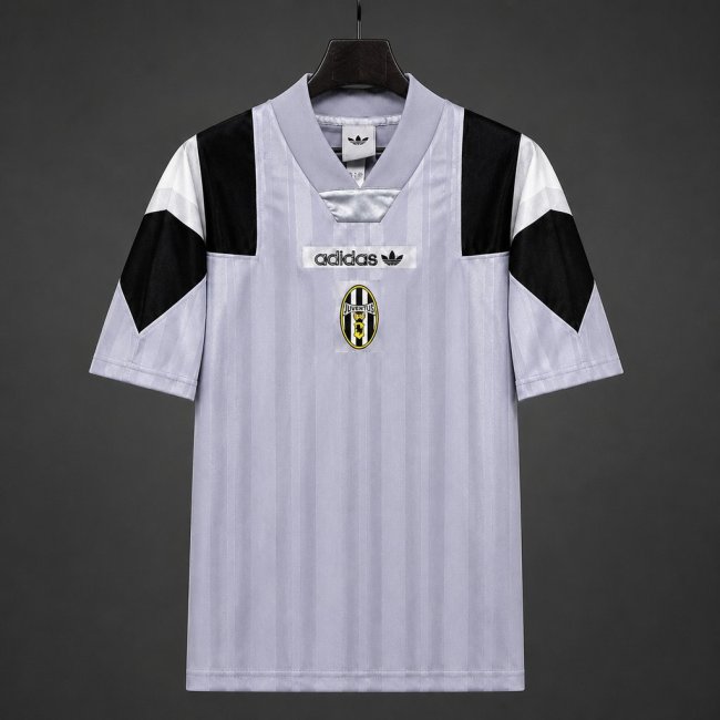26/27 Juventus EQT Grey Jersey