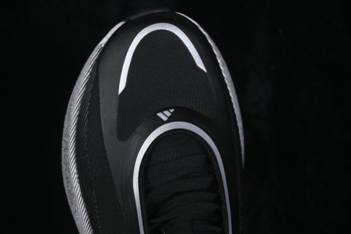 Adidas HyperBoost Edge M KI1919 Running Shoes with Breathable Boost Cushioning