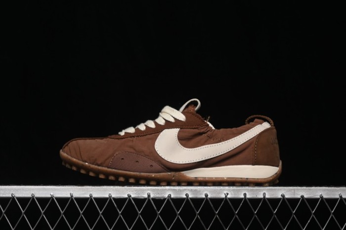 Nike Jacquemus Moon Shoe SP Low-Top Lifestyle Sneakers - HV8547-200