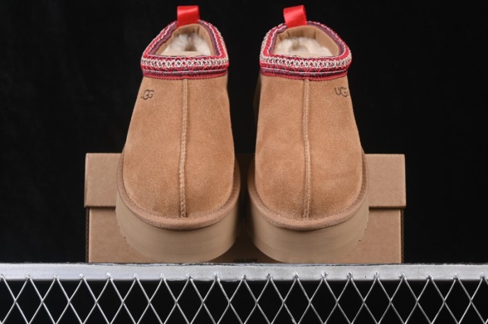 UGG Tazz II Classic Platform Snow Boots - 1122553 CHE