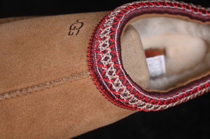 UGG Tazz II Classic Platform Snow Boots - 1122553 CHE