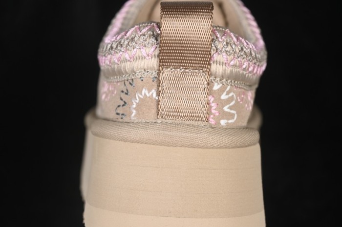 UGG Tazz Sun Stitch Classic Platform Snow Boots - 1178193 MDSD