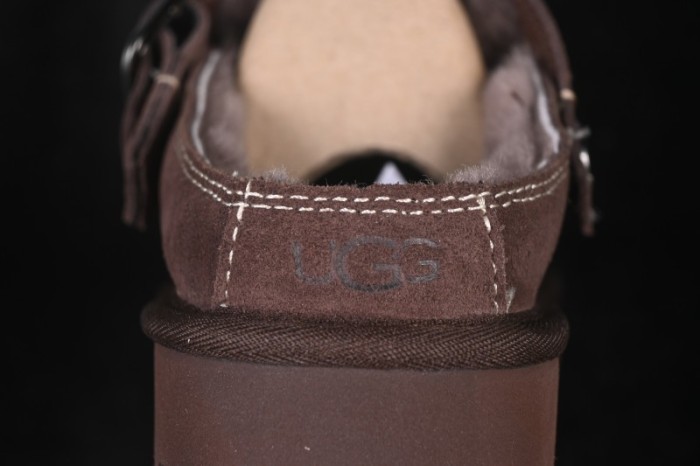 UGG Golden Family Solid Color Round Toe Slippers - 1180251 BCDR