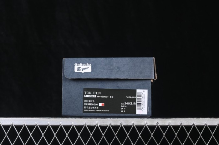 Onitsuka Tiger Tokuten Low-Top Casual Sneakers - 1183B938-200