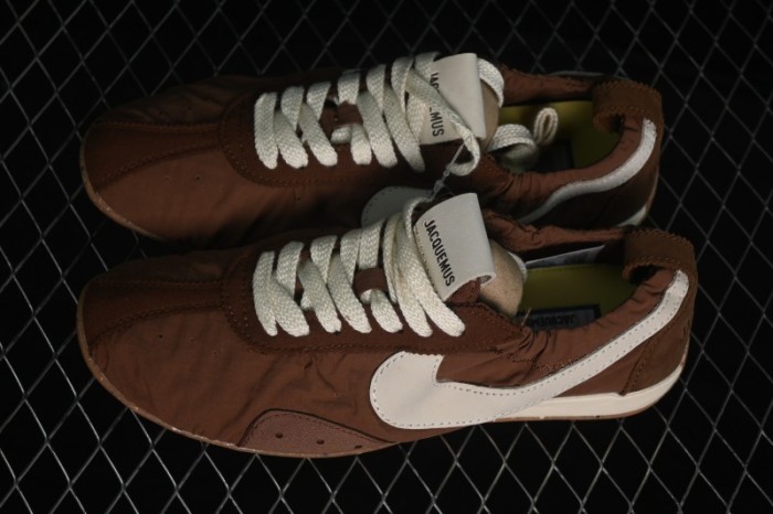 Nike Jacquemus Moon Shoe SP Low-Top Lifestyle Sneakers - HV8547-200